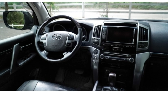 Аренда внедорожника Toyota Land Cruiser Prado Серый в Алматы по цене от ₸30 000/сутки Toyota Land Cruiser Prado Серый